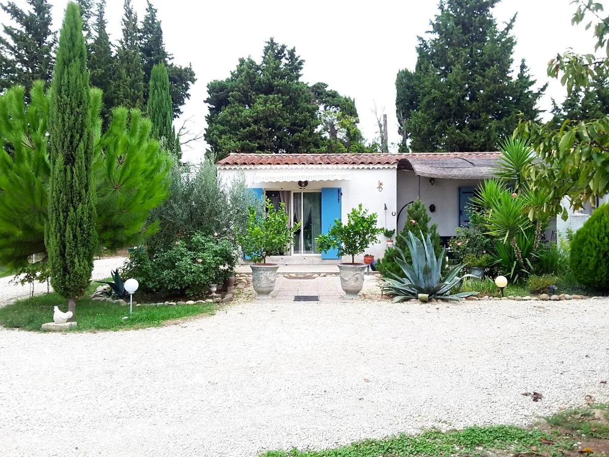Holiday home Maison De Charme Avec Jardin Prive A Chateaurenard