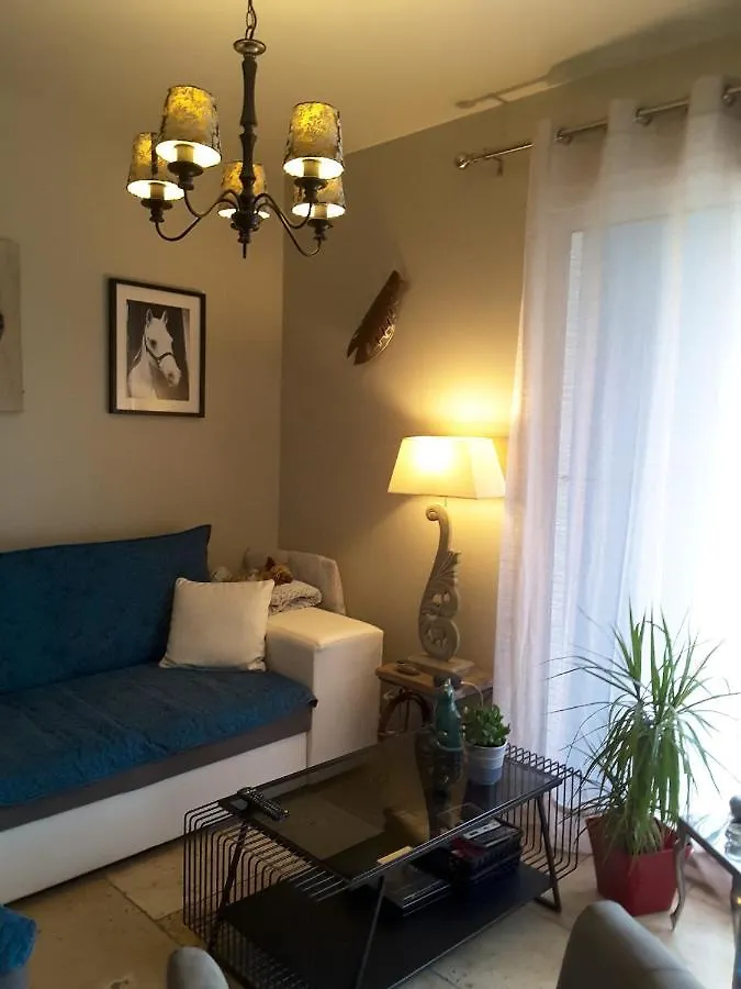 Holiday home Maison De Charme Avec Jardin Prive A Chateaurenard